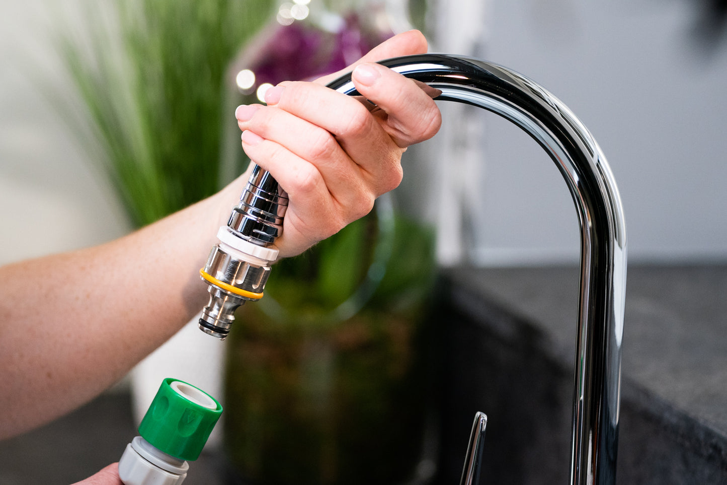 Hozelock Adaptor 2041 - Hosepipe Connection Via Quick Fit Tap Aerator