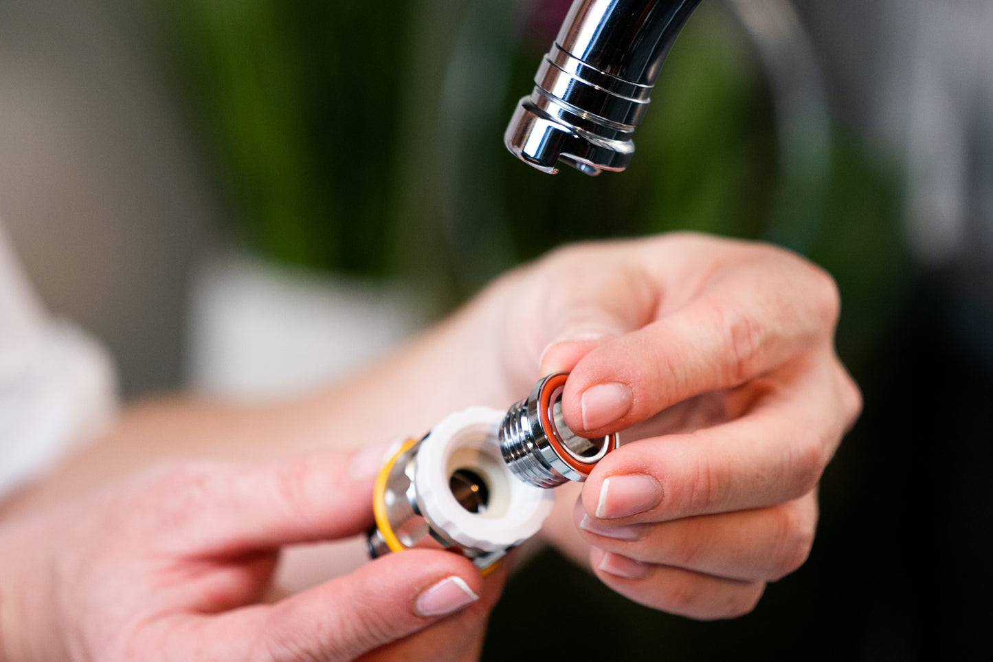 Hozelock Adaptor 2041 - Hosepipe Connection Via Quick Fit Tap Aerator