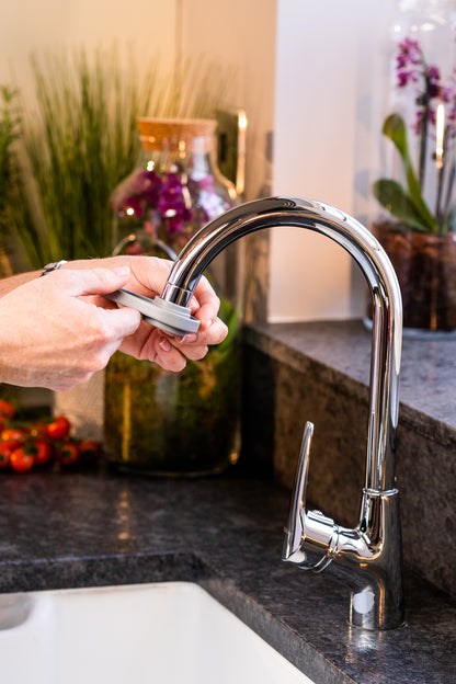 Quick Fit Tap Aerator and Hose Connector - Connect a shower hose and head to a tap instantly!