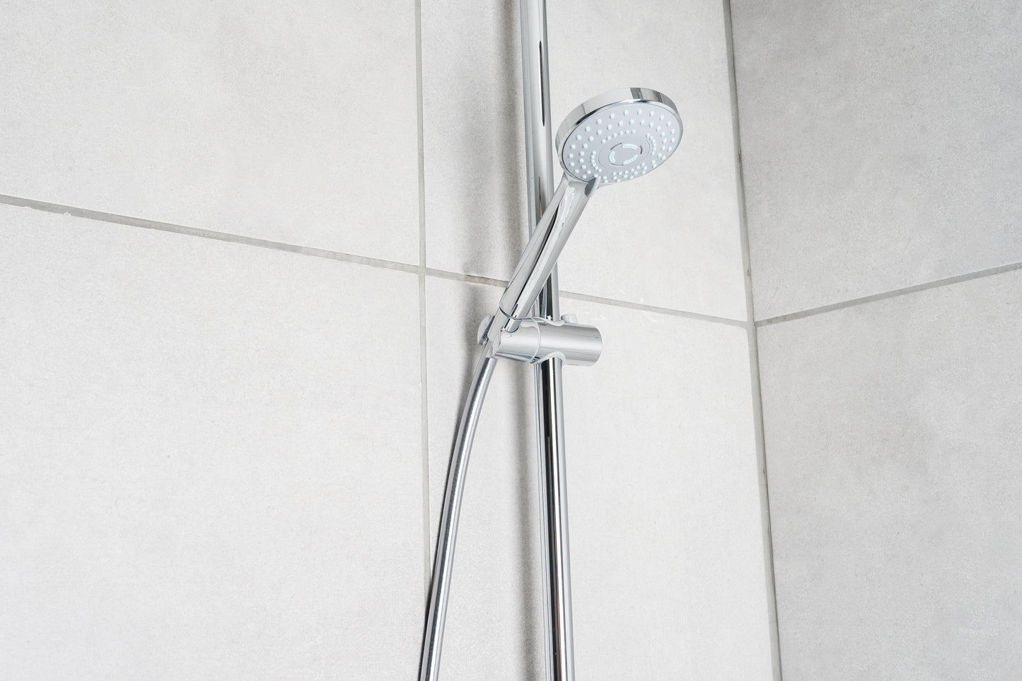 3-Spray Continuous-Flow Shower Head & 1.5m Grey Shower Hose